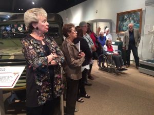 bd-members-enjoy-director-tour